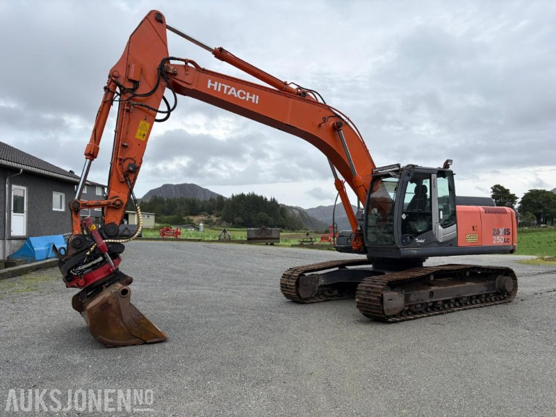 2007 Hitachi Hitachi ZX250LC-3 indexator rt80 rototilt - Pelle: photos 2 2007 Hitachi Hitachi ZX250LC-3 indexator rt80 rototilt - Pelle: photos 2