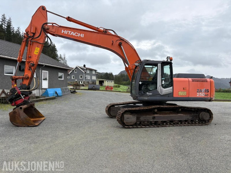 2007 Hitachi Hitachi ZX250LC-3 indexator rt80 rototilt - Pelle: photos 3 2007 Hitachi Hitachi ZX250LC-3 indexator rt80 rototilt - Pelle: photos 3