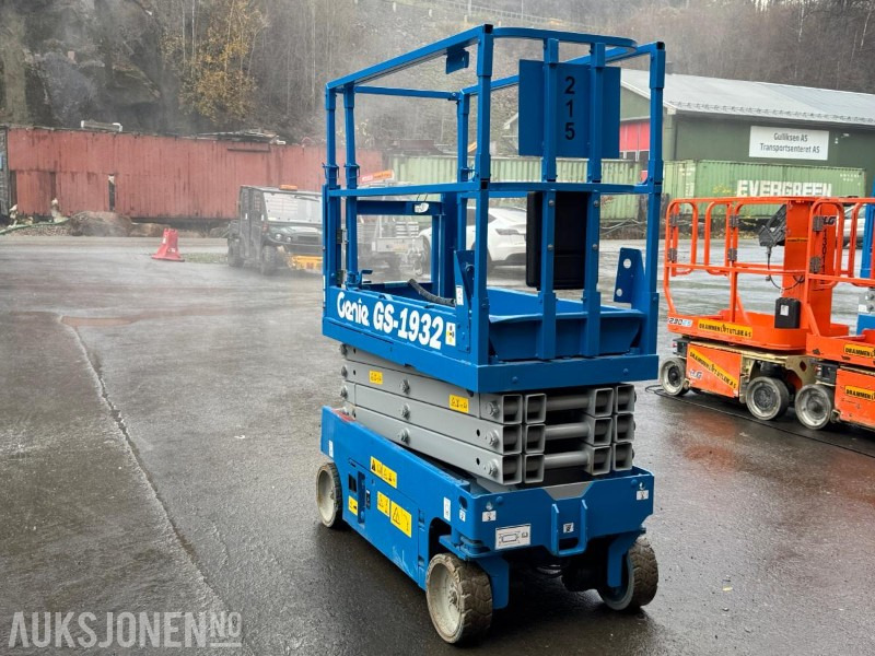 2008 Genie 1932 sakselift / 8 meter - Nacelle: photos 2 2008 Genie 1932 sakselift / 8 meter - Nacelle: photos 2