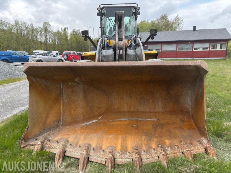 2009 Komatsu WA 320 PZ-6 - Chargeuse sur pneus: photos 3 2009 Komatsu WA 320 PZ-6 - Chargeuse sur pneus: photos 3