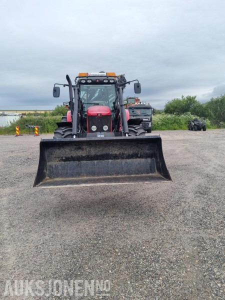 2010 Massey Ferguson 5470 Dyna 4 med Kran - Hiab 122E-5 HiDuo - Gaffler - Skuffe - 1453KM - Tracteur agricole: photos 4 2010 Massey Ferguson 5470 Dyna 4 med Kran - Hiab 122E-5 HiDuo - Gaffler - Skuffe - 1453KM - Tracteur agricole: photos 4