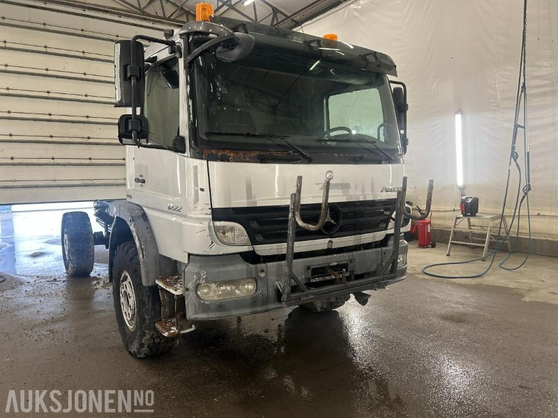 2010 Mercedes-Benz Atego 1222 4x4 chassis - Châssis cabine: photos 1 2010 Mercedes-Benz Atego 1222 4x4 chassis - Châssis cabine: photos 1