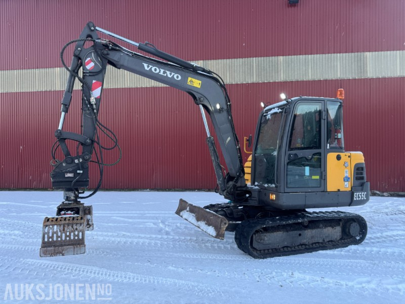 2010 Volvo EC55C gravemaskin med 2 skuffer og klype med rotator - Pelle: photos 1 2010 Volvo EC55C gravemaskin med 2 skuffer og klype med rotator - Pelle: photos 1