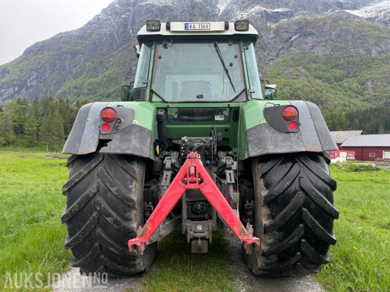 2011 Fendt 718 Vario - Frontlaster - Front hydraulikk - PTO foran - 50 km/t - Tracteur agricole: photos 5 2011 Fendt 718 Vario - Frontlaster - Front hydraulikk - PTO foran - 50 km/t - Tracteur agricole: photos 5