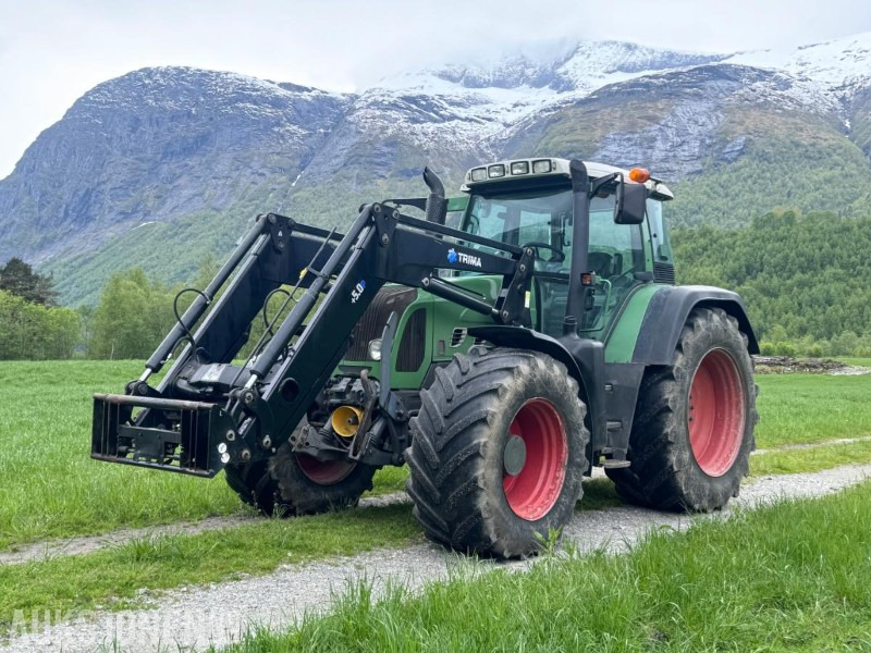 2011 Fendt 718 Vario - Frontlaster - Front hydraulikk - PTO foran - 50 km/t - Tracteur agricole: photos 1 2011 Fendt 718 Vario - Frontlaster - Front hydraulikk - PTO foran - 50 km/t - Tracteur agricole: photos 1