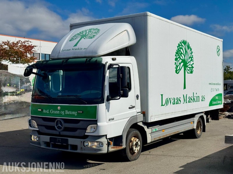 2011 Mercedes-Benz ATEGO Skapbil - Km: 204438 - Camion fourgon: photos 1 2011 Mercedes-Benz ATEGO Skapbil - Km: 204438 - Camion fourgon: photos 1