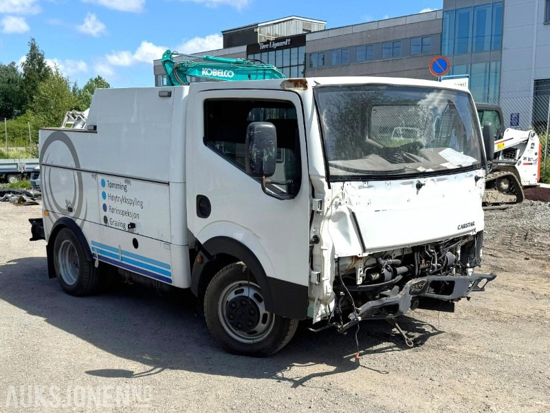 2011 Nissan Cabstar Combi | spyle og sugebil | Speck Rioned | rep.objekt - Camion citerne: photos 3 2011 Nissan Cabstar Combi | spyle og sugebil | Speck Rioned | rep.objekt - Camion citerne: photos 3