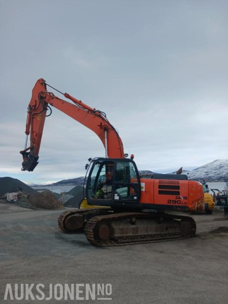 2012 Hitachi ZX290LC-5B - Pelle: photos 1 2012 Hitachi ZX290LC-5B - Pelle: photos 1