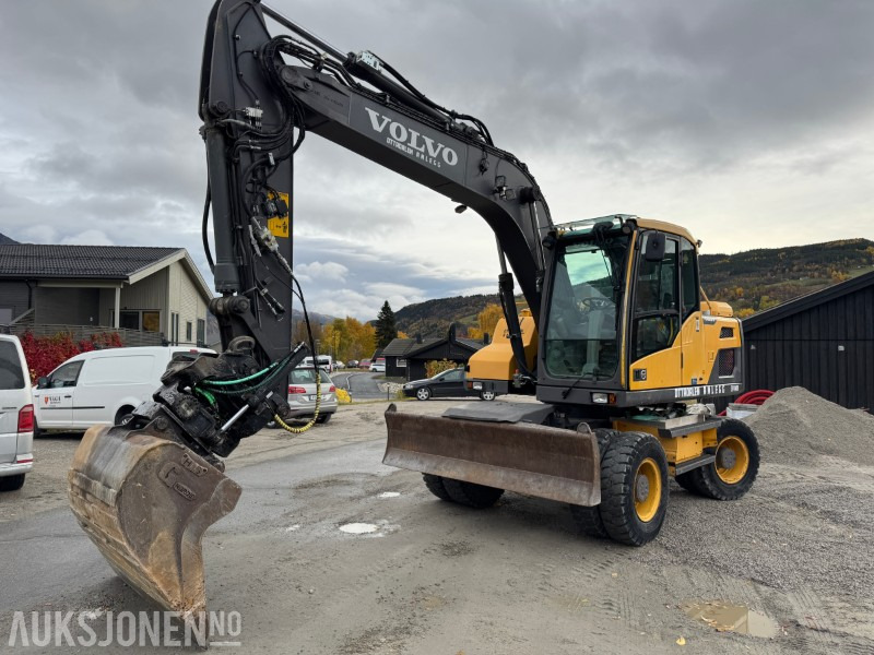 2012 Volvo EW140 D Hjulmaskin TILTROTATOR, 2 SKUFFER, SENTRALSMØRING - Pelle: photos 2 2012 Volvo EW140 D Hjulmaskin TILTROTATOR, 2 SKUFFER, SENTRALSMØRING - Pelle: photos 2