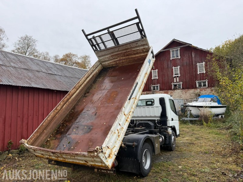 2013 Fuso Canter m/høy nyttelast - Camion benne: photos 5 2013 Fuso Canter m/høy nyttelast - Camion benne: photos 5