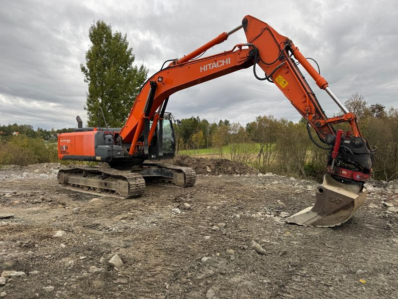 2013 Hitachi ZX250LC-5B,Servicehistorikk, Tiltrotator,sorterings-/rivningsklype,pigghammer, 3 skuffer - Pelle: photos 3 2013 Hitachi ZX250LC-5B,Servicehistorikk, Tiltrotator,sorterings-/rivningsklype,pigghammer, 3 skuffer - Pelle: photos 3