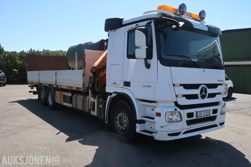 2013 Mercedes-Benz ACTROS 2536 med Palfinger PK165502 kran og baklift - Camion grue: photos 3 2013 Mercedes-Benz ACTROS 2536 med Palfinger PK165502 kran og baklift - Camion grue: photos 3