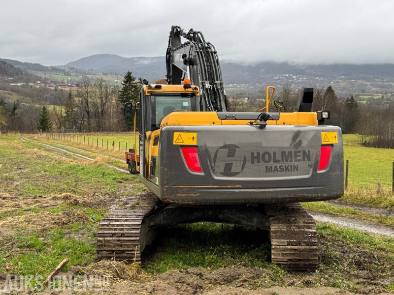 2013 Volvo EC220DL gravemaskin med 2 skuffer / Tiltrotator - Pelle: photos 4 2013 Volvo EC220DL gravemaskin med 2 skuffer / Tiltrotator - Pelle: photos 4