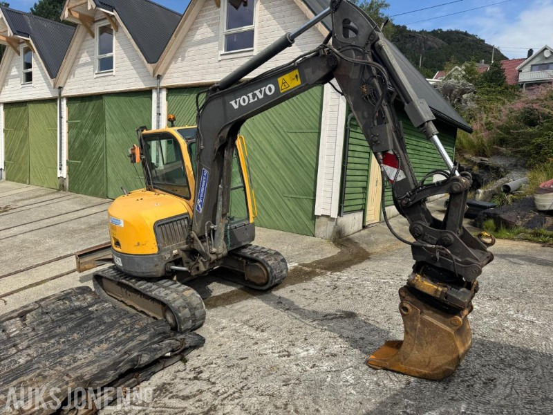 2013 Volvo ECR58 - Gravemaskin - Tiltrotator - 3. Skuffer - Sertifisert - Timer: 6477 - Mini pelle: photos 2 2013 Volvo ECR58 - Gravemaskin - Tiltrotator - 3. Skuffer - Sertifisert - Timer: 6477 - Mini pelle: photos 2
