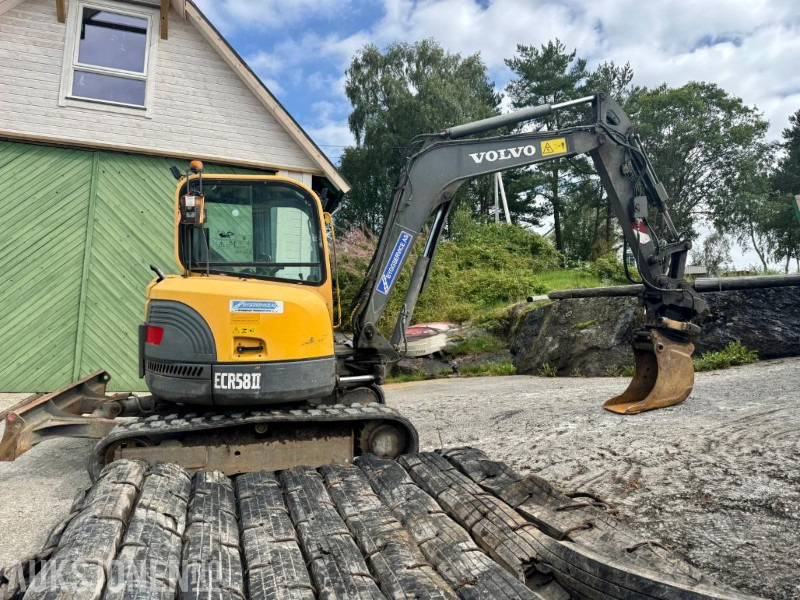 2013 Volvo ECR58 - Gravemaskin - Tiltrotator - 3. Skuffer - Sertifisert - Timer: 6477 - Mini pelle: photos 5 2013 Volvo ECR58 - Gravemaskin - Tiltrotator - 3. Skuffer - Sertifisert - Timer: 6477 - Mini pelle: photos 5