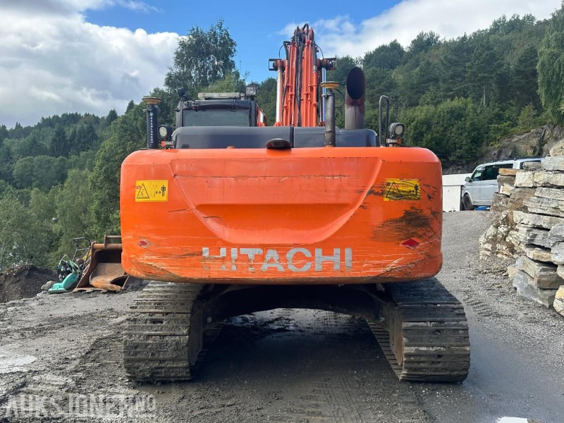 2014 Hitachi ZX250LC-5B Gravemaskin - 10741 Timer - Tiltrotator - Sentralsmøring - Bunkringspumpe - GPS - 2 Skuffer - Pelle: photos 5 2014 Hitachi ZX250LC-5B Gravemaskin - 10741 Timer - Tiltrotator - Sentralsmøring - Bunkringspumpe - GPS - 2 Skuffer - Pelle: photos 5