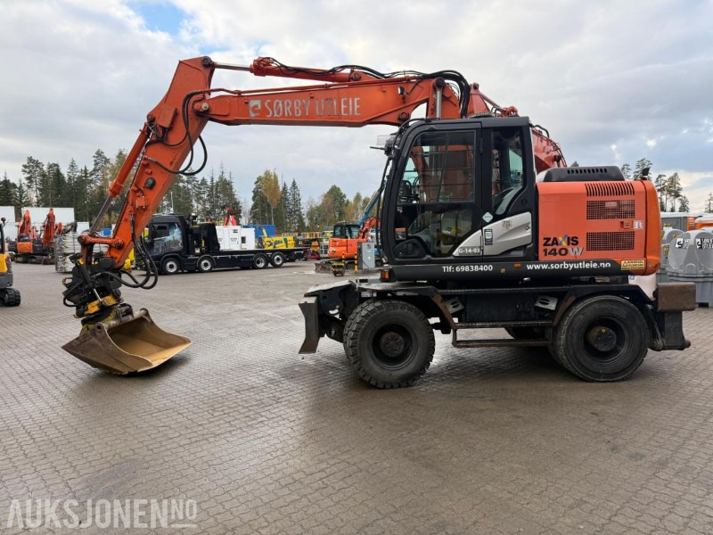 2014 Hitachi Zaxis 140W HJULGRAVER ENGCON ROTOTILT SERVICEHISTORIKK SENTRALSMØRING. - Pelle: photos 1 2014 Hitachi Zaxis 140W HJULGRAVER ENGCON ROTOTILT SERVICEHISTORIKK SENTRALSMØRING. - Pelle: photos 1