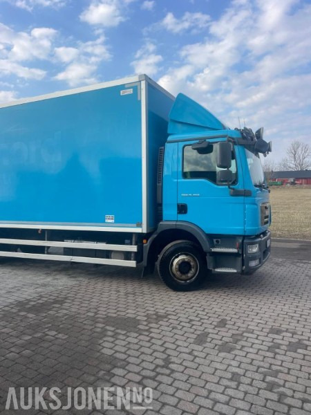 2014 MAN TGM lastebil/skapbil - Full sideåpning - Plass til 18 paller 2014 MAN TGM lastebil, blå, med 385 000 km - Camion fourgon: photos 2 2014 MAN TGM lastebil/skapbil - Full sideåpning - Plass til 18 paller 2014 MAN TGM lastebil, blå, med 385 000 km - Camion fourgon: photos 2