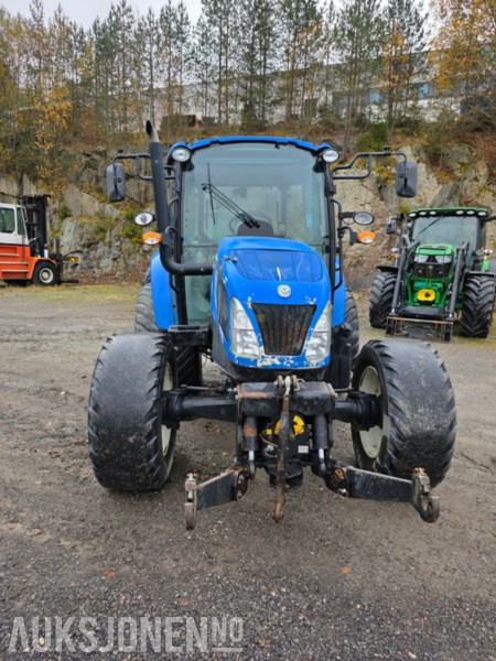 2014 New Holland T4.75 front hydraulikk P2 3600 timer - Tracteur agricole: photos 3 2014 New Holland T4.75 front hydraulikk P2 3600 timer - Tracteur agricole: photos 3
