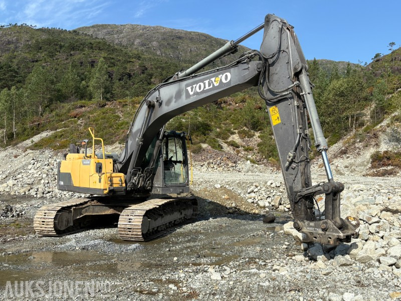 2014 Volvo EC 220DL - 10 656 timer - sertifisert - Pelle: photos 2 2014 Volvo EC 220DL - 10 656 timer - sertifisert - Pelle: photos 2