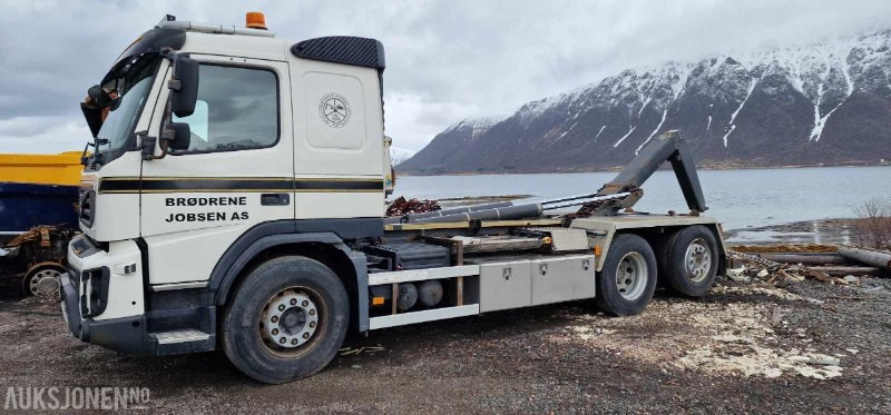 2014 Volvo FMX * Krokløft * 275076 km * Godkjent som skolebil * Eu godkjent til 25.08.2025 - Camion ampliroll: photos 4 2014 Volvo FMX * Krokløft * 275076 km * Godkjent som skolebil * Eu godkjent til 25.08.2025 - Camion ampliroll: photos 4