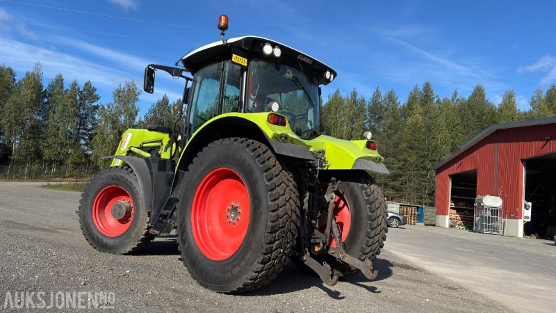 Tracteur agricole 2015 Claas Arion 530 A34 traktor med frontlaster: photos 8 Tracteur agricole 2015 Claas Arion 530 A34 traktor med frontlaster: photos 8
