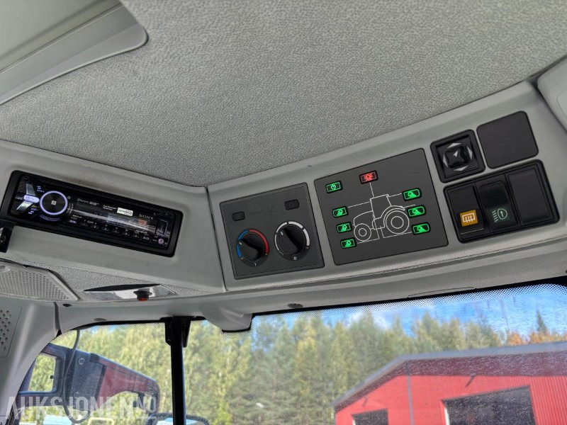 Tracteur agricole 2015 Claas Arion 530 A34 traktor med frontlaster: photos 15 Tracteur agricole 2015 Claas Arion 530 A34 traktor med frontlaster: photos 15