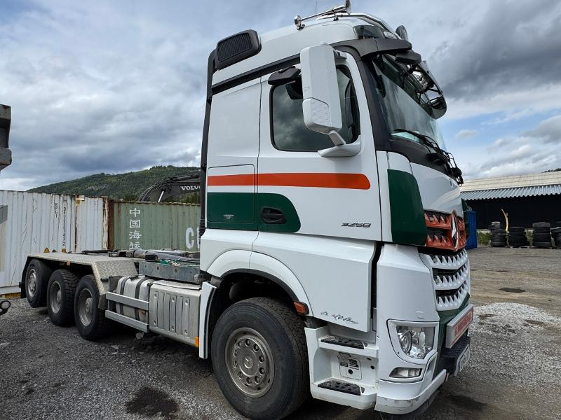 2015 Mercedes-Benz ACTROS - Camion ampliroll: photos 4 2015 Mercedes-Benz ACTROS - Camion ampliroll: photos 4