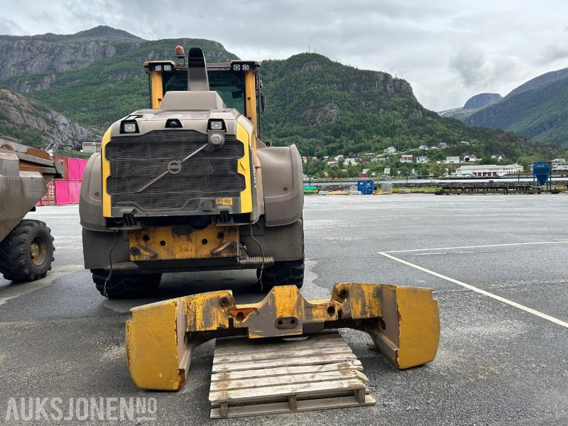 2015 Volvo L120H hjullaster med skuffe - Chargeuse sur pneus: photos 5 2015 Volvo L120H hjullaster med skuffe - Chargeuse sur pneus: photos 5