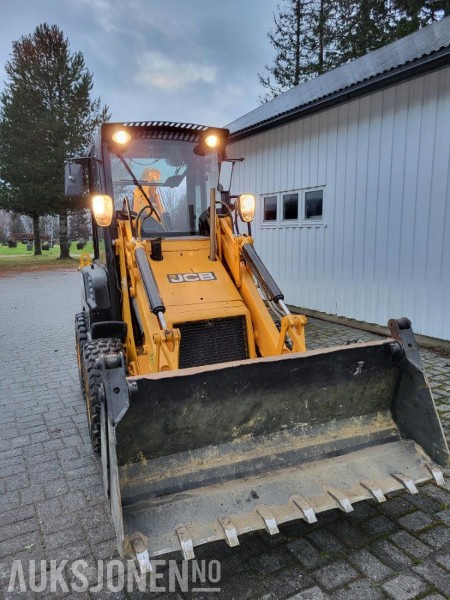 2016 JCB 1CX - Traktorgraver med graveskuff og frontlaster - Tractopelle: photos 3 2016 JCB 1CX - Traktorgraver med graveskuff og frontlaster - Tractopelle: photos 3