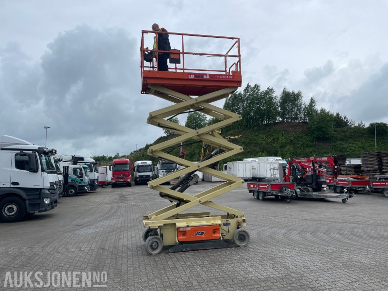 2016 JLG 3246ES elektrisk sakselift - Nacelle: photos 1 2016 JLG 3246ES elektrisk sakselift - Nacelle: photos 1