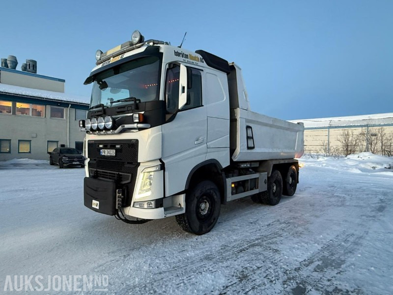 2016 Volvo FH540 6X4 Brøyterigget tippbil - NY EU - Tandem - VBG - NAV.R - 335152KM - Camion benne: photos 1 2016 Volvo FH540 6X4 Brøyterigget tippbil - NY EU - Tandem - VBG - NAV.R - 335152KM - Camion benne: photos 1