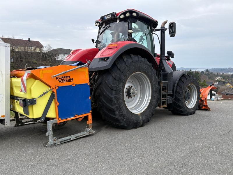 2016 mod CASE IH Optum 300CVX med Pronar PUV-3300M V-plog og Kupper Weiser strøkasse - Tracteur agricole: photos 3 2016 mod CASE IH Optum 300CVX med Pronar PUV-3300M V-plog og Kupper Weiser strøkasse - Tracteur agricole: photos 3