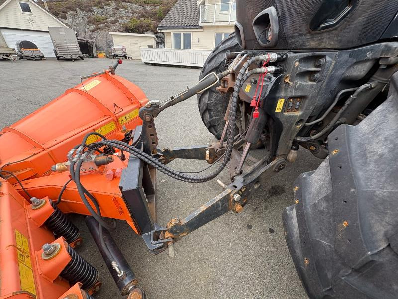 2016 mod CASE IH Optum 300CVX med Pronar PUV-3300M V-plog og Kupper Weiser strøkasse - Tracteur agricole: photos 5 2016 mod CASE IH Optum 300CVX med Pronar PUV-3300M V-plog og Kupper Weiser strøkasse - Tracteur agricole: photos 5