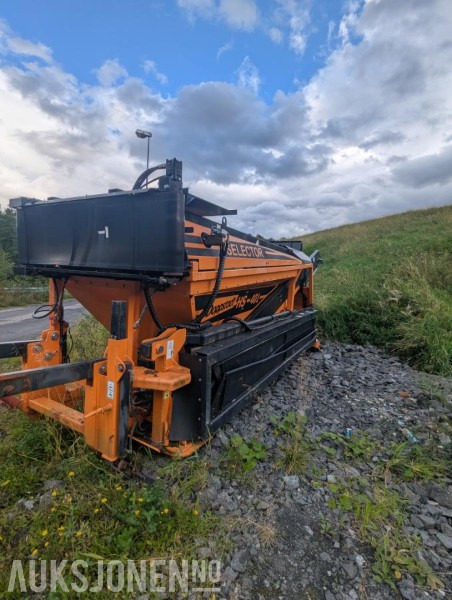 2017 Doppstadt HS-401 Selector Sikt - Kun 80 timer - Hydraulisk drift og magnetbånd - Crible: photos 3 2017 Doppstadt HS-401 Selector Sikt - Kun 80 timer - Hydraulisk drift og magnetbånd - Crible: photos 3