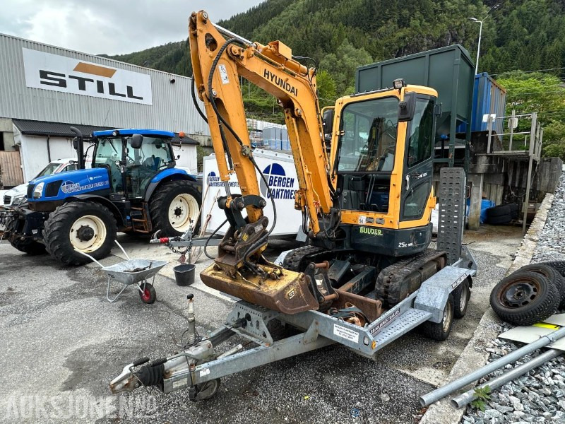 2017 Hyundai Robex 25z-9AK Minigraver med maskinhenger og tilbehør, 909 timer - Mini pelle: photos 1 2017 Hyundai Robex 25z-9AK Minigraver med maskinhenger og tilbehør, 909 timer - Mini pelle: photos 1