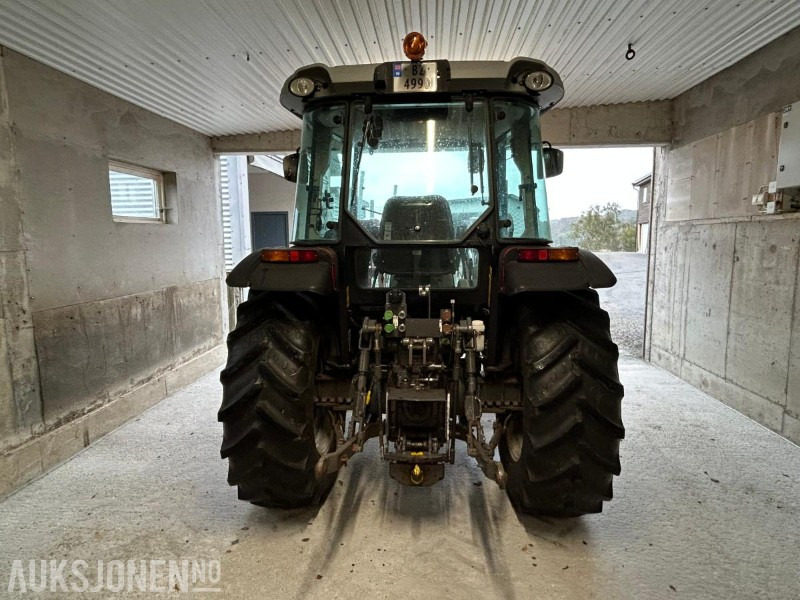 2017 Massey Ferguson 3640 - Tracteur agricole: photos 4 2017 Massey Ferguson 3640 - Tracteur agricole: photos 4