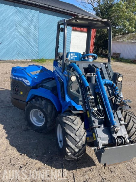 2017 Multione 7.3S minilaster - 4WD. - Mini chargeuse: photos 3 2017 Multione 7.3S minilaster - 4WD. - Mini chargeuse: photos 3
