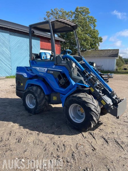 2017 Multione 7.3S minilaster - 4WD. - Mini chargeuse: photos 2 2017 Multione 7.3S minilaster - 4WD. - Mini chargeuse: photos 2