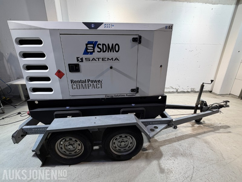 2017 SATEMA SDMO R44C3 40kVA 400V tilhengermontert strømaggregat - Matériel de chantier: photos 5 2017 SATEMA SDMO R44C3 40kVA 400V tilhengermontert strømaggregat - Matériel de chantier: photos 5
