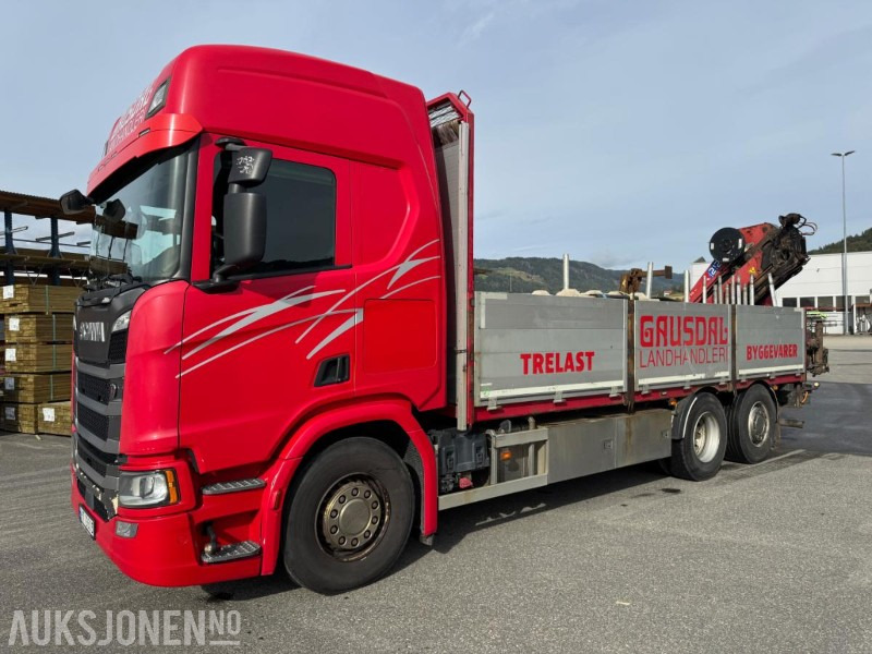 2017 Scania R500 planbil med HMF kran - Camion grue: photos 1 2017 Scania R500 planbil med HMF kran - Camion grue: photos 1