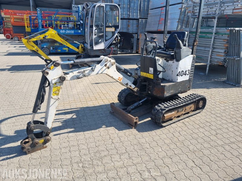 2018 Bobcat E10 AAEM (4043) - Pelle: photos 3 2018 Bobcat E10 AAEM (4043) - Pelle: photos 3