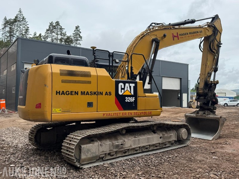 2018 Cat 326FL gravemaskin / 2 skuffer / GPS - Pelle: photos 4 2018 Cat 326FL gravemaskin / 2 skuffer / GPS - Pelle: photos 4