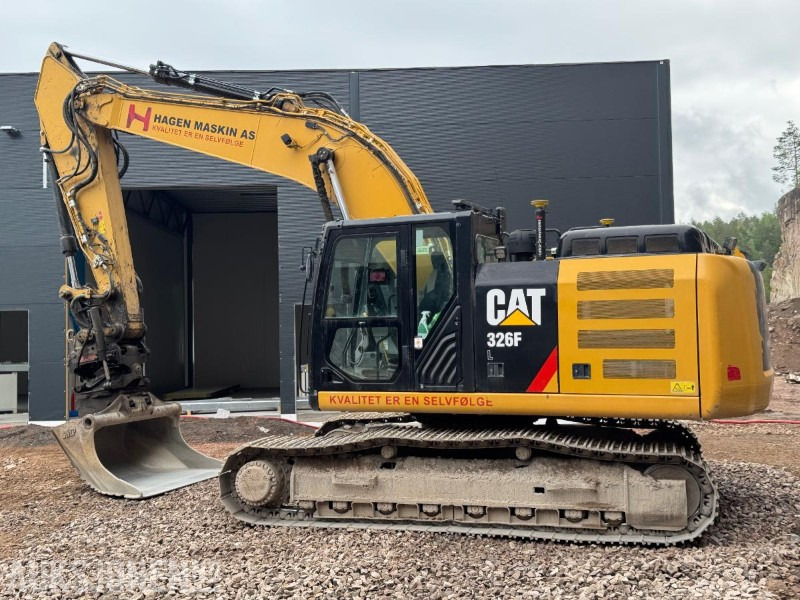 2018 Cat 326FL gravemaskin / 2 skuffer / GPS - Pelle: photos 3 2018 Cat 326FL gravemaskin / 2 skuffer / GPS - Pelle: photos 3