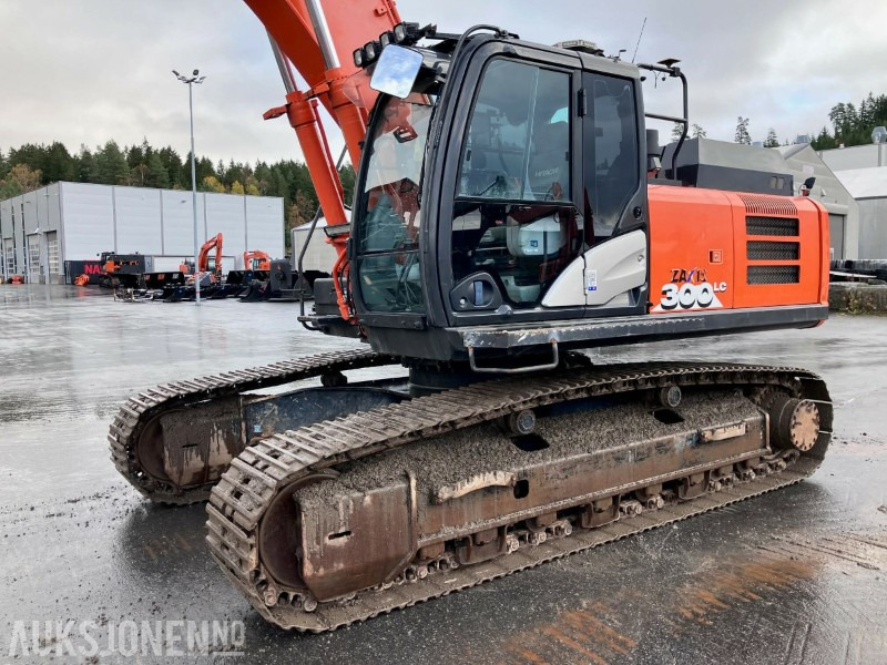 2018 Hitachi ZX300 LC-6 - Topcon GX60 - Sentralsmøring - 8200t - Pelle: photos 5 2018 Hitachi ZX300 LC-6 - Topcon GX60 - Sentralsmøring - 8200t - Pelle: photos 5