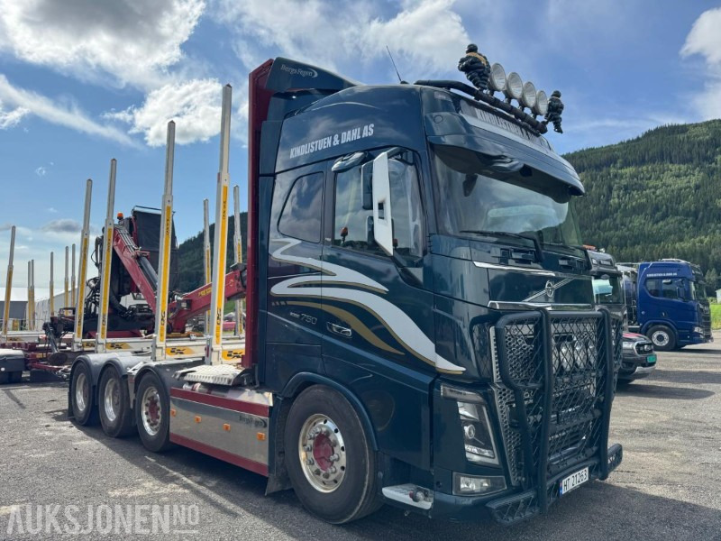 2018 Volvo FH16 8X4 Euro6 komplett tømmerbil med kran og henger. - Camion grumier: photos 4 2018 Volvo FH16 8X4 Euro6 komplett tømmerbil med kran og henger. - Camion grumier: photos 4