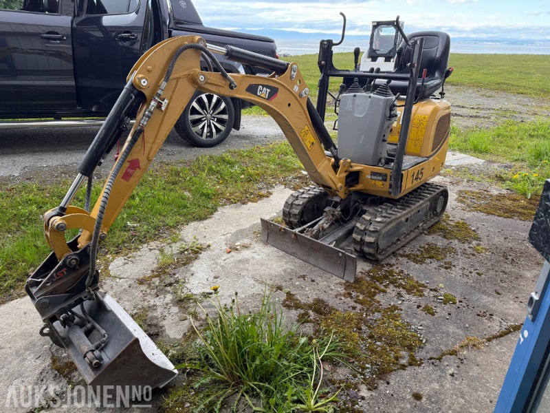 2019 Cat 300,9 D minigraver med veltebøyle og pusseskuffe - Mini pelle: photos 1 2019 Cat 300,9 D minigraver med veltebøyle og pusseskuffe - Mini pelle: photos 1