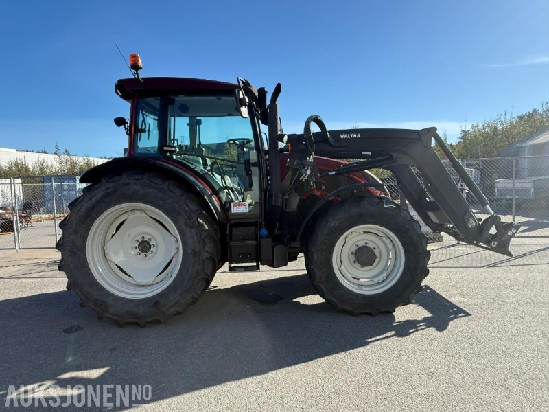 Tracteur agricole 2020 Valtra A134 Traktor m/frontlaster.: photos 1
