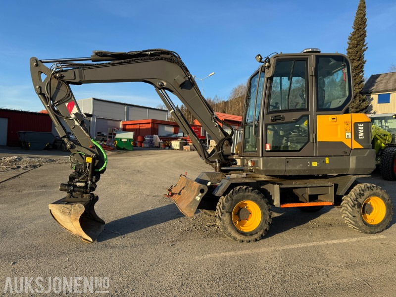 2020 Volvo EW60E HJULGRAVER MED TOLTROTATOR OG 2 SKUFFER - Pelle: photos 1 2020 Volvo EW60E HJULGRAVER MED TOLTROTATOR OG 2 SKUFFER - Pelle: photos 1