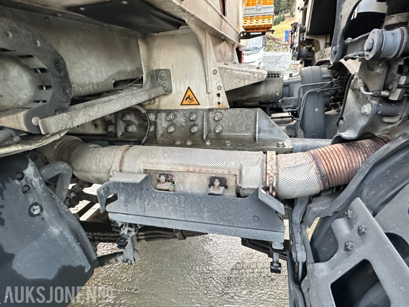 Camion malaxeur 2021 Scania P500XT 8X4 Putzmeister PUMI 28-4Betongpumpe, 83413km: photos 40 Camion malaxeur 2021 Scania P500XT 8X4 Putzmeister PUMI 28-4Betongpumpe, 83413km: photos 40
